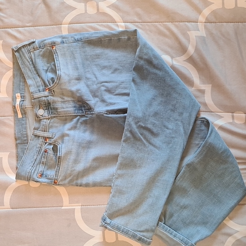Levi's boyfriend jean